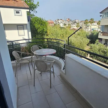 דירה Turkuaz Sitesi 2 Odali Esyali Ve Havuzlu Manzarali Kisi Fiyati Degil Fiyati