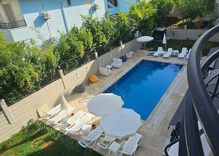 Turkuaz Sitesi 2 Odali Esyali Ve Havuzlu Manzarali Kisi Fiyati Degil Fiyati شقة سيدي