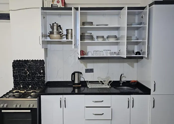 Turkuaz Sitesi 2 Odali Esyali Ve Havuzlu Manzarali Kisi Fiyati Degil Fiyati סייד